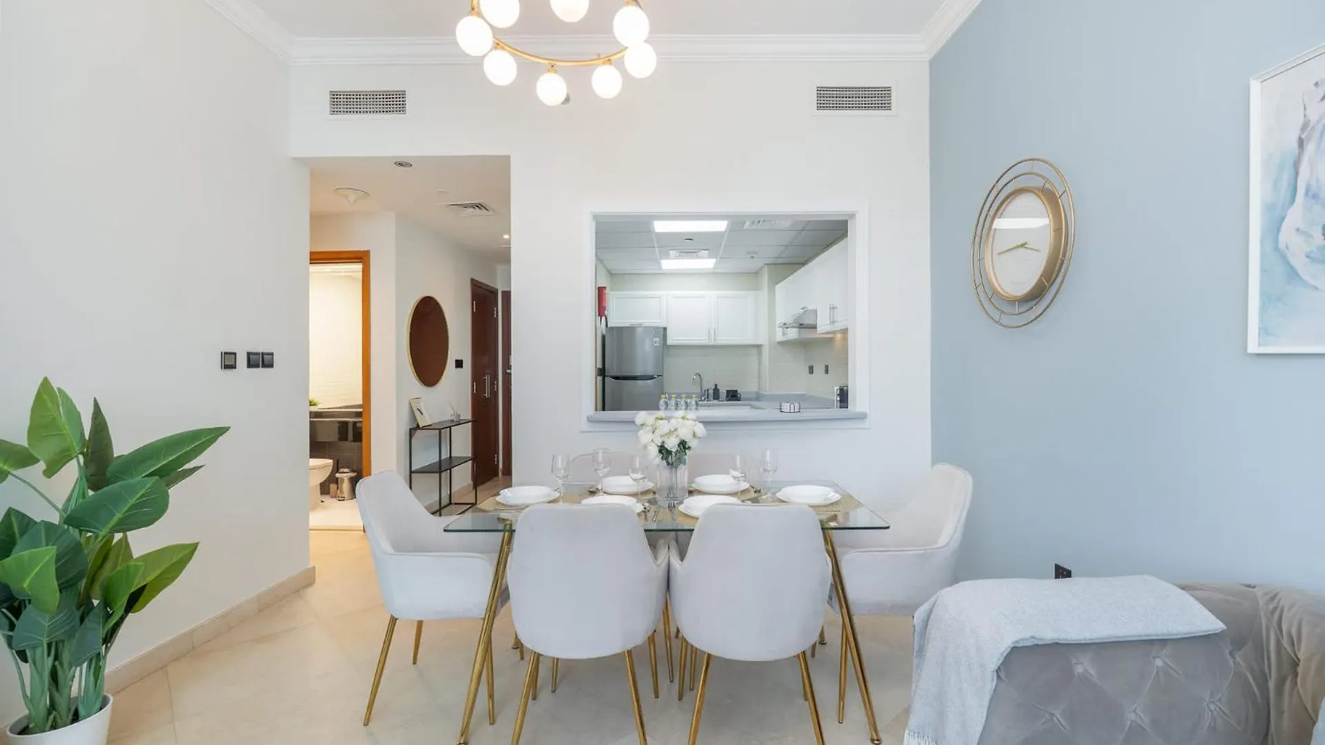Apartment Amazing 2 Bedroom In Dubai Marina Sleeps 4!