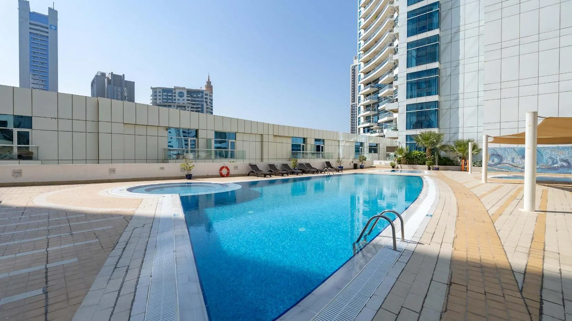 Amazing 2 Bedroom In Dubai Marina Sleeps 4! 0*,